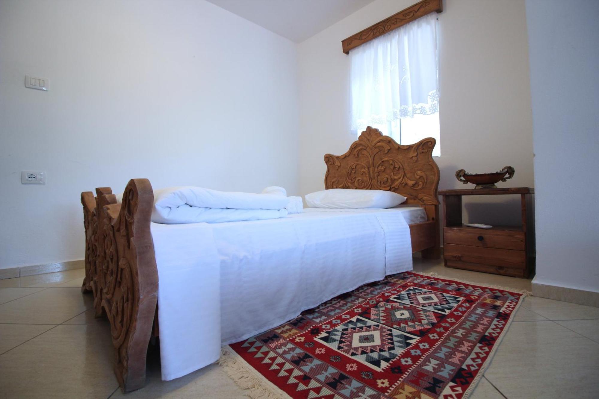 Guri Guesthouse Gjirokastër Dış mekan fotoğraf