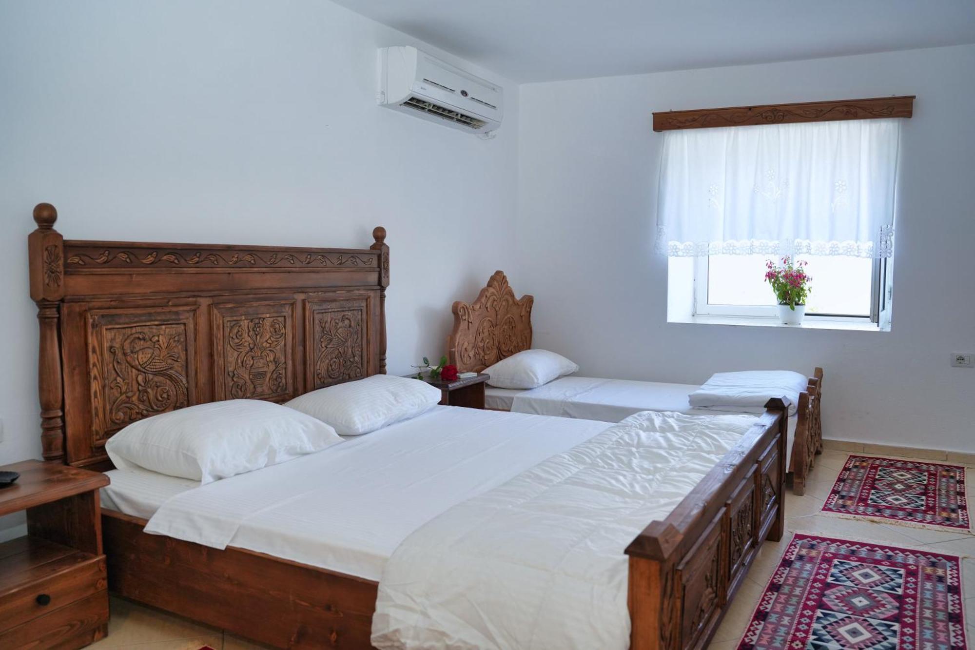 Guri Guesthouse Gjirokastër Dış mekan fotoğraf