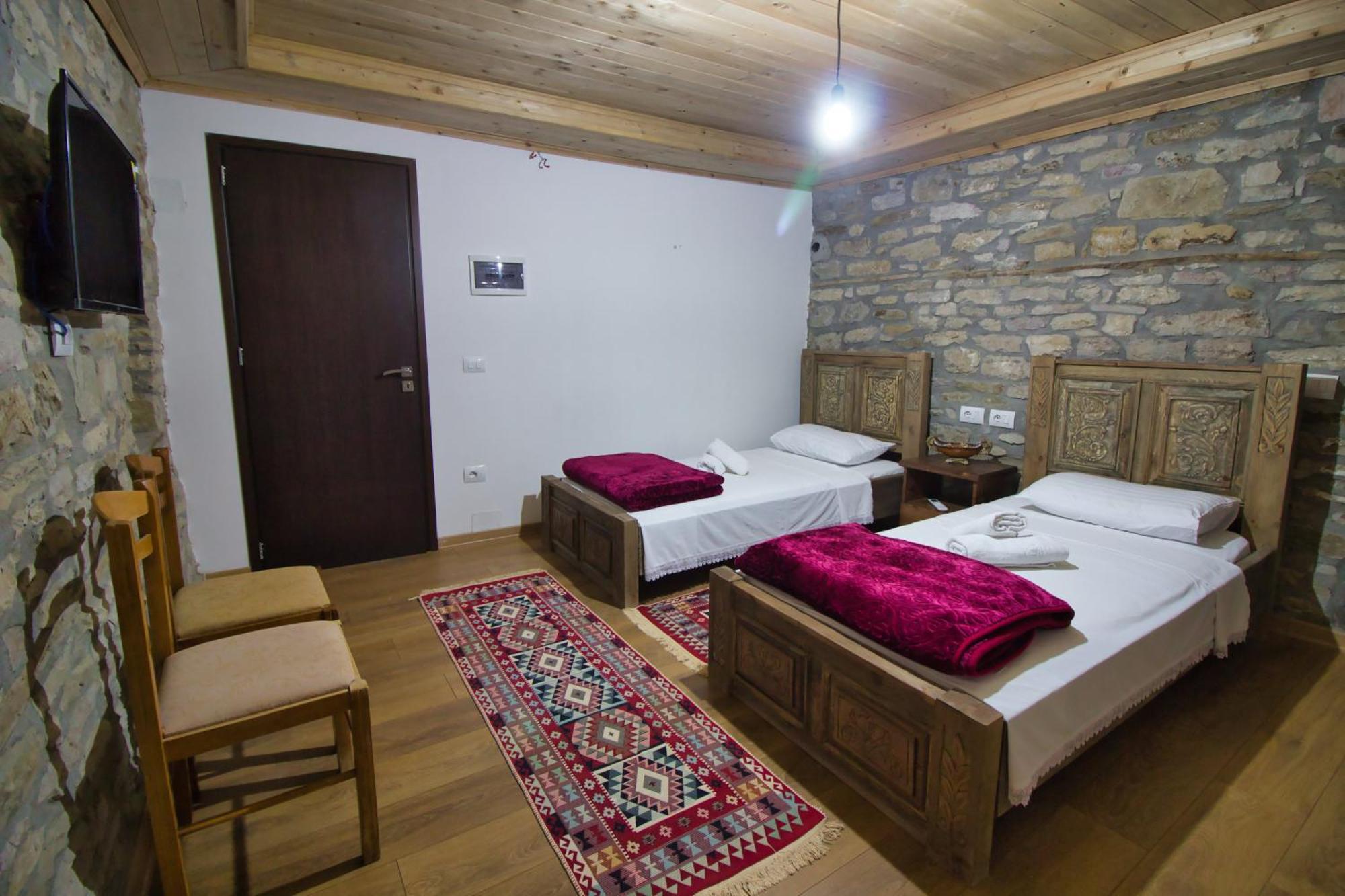 Guri Guesthouse Gjirokastër Dış mekan fotoğraf
