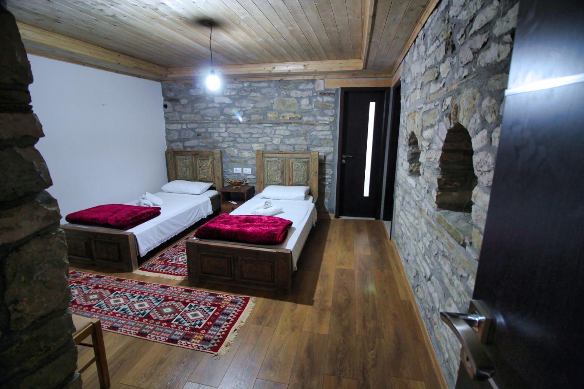 Guri Guesthouse Gjirokastër Dış mekan fotoğraf
