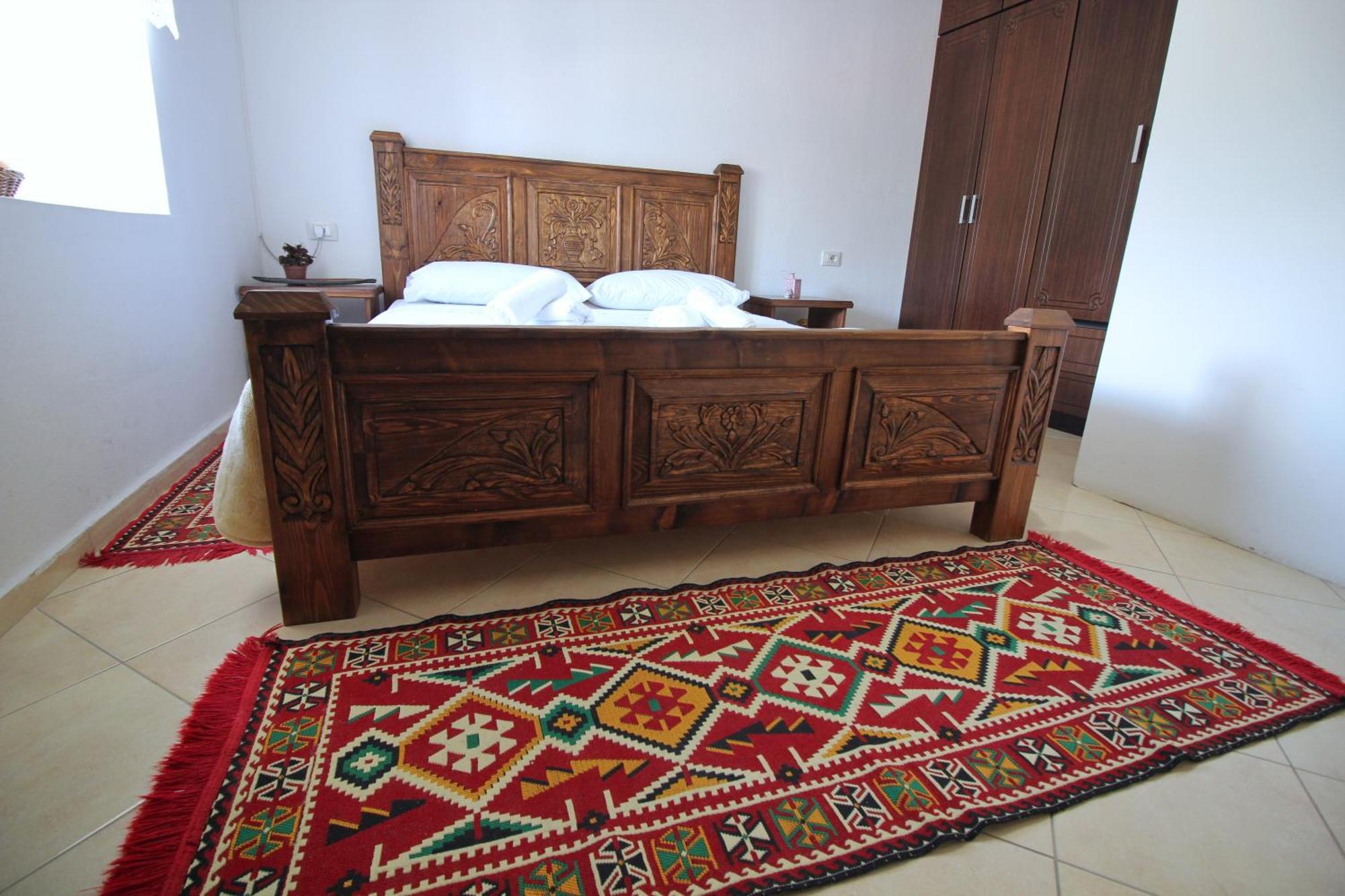 Guri Guesthouse Gjirokastër Dış mekan fotoğraf