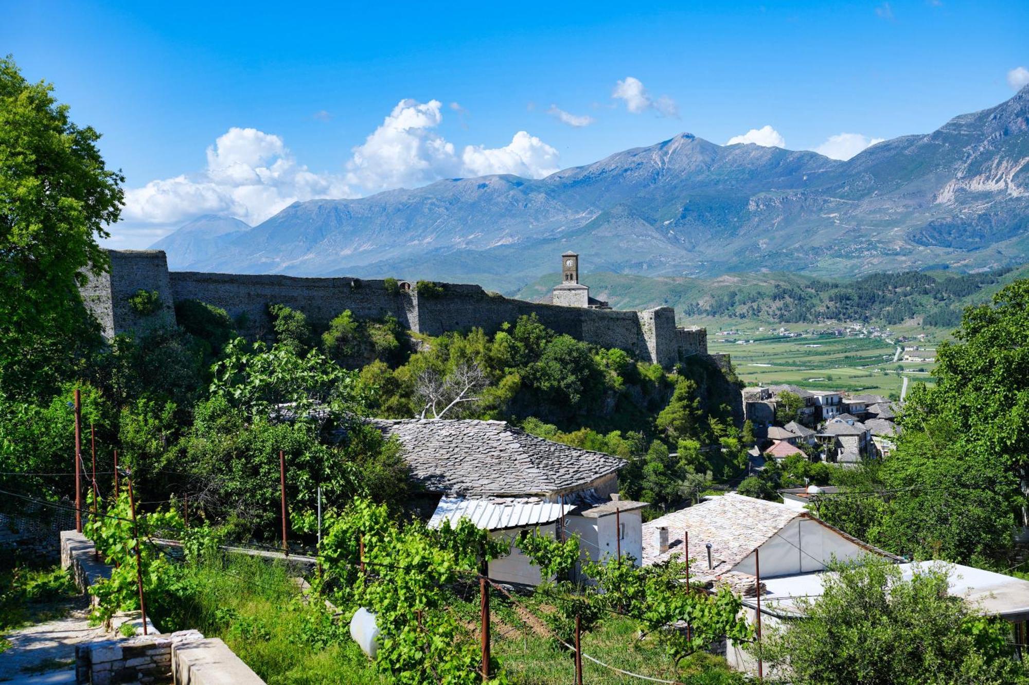 Guri Guesthouse Gjirokastër Dış mekan fotoğraf