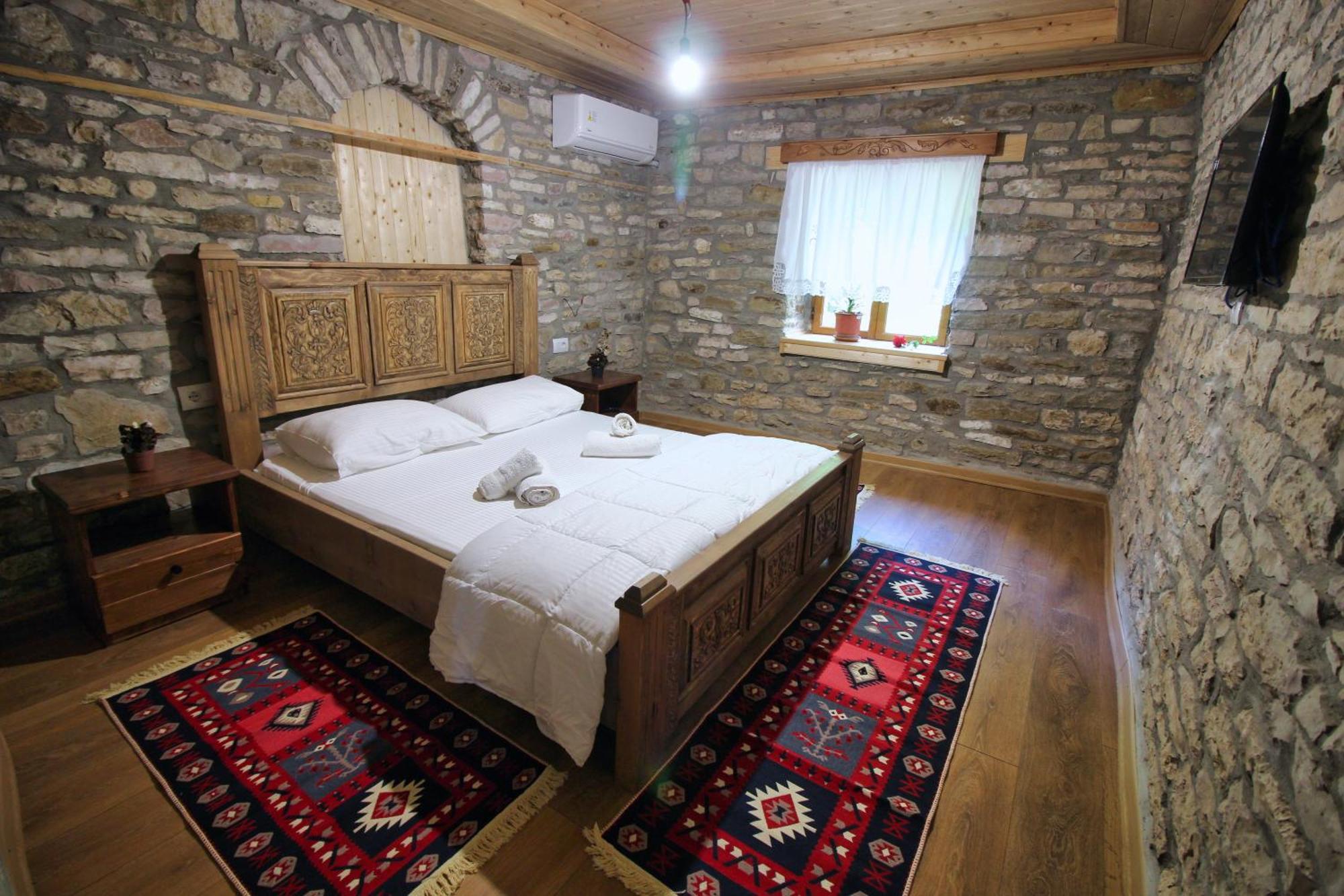 Guri Guesthouse Gjirokastër Dış mekan fotoğraf